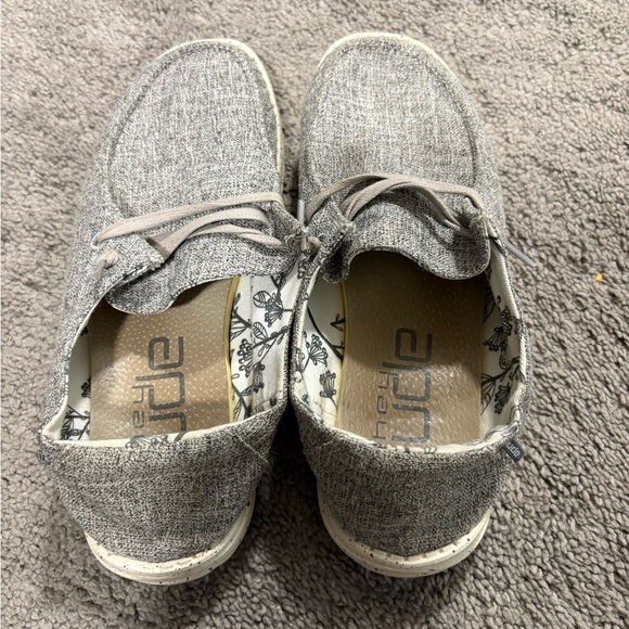 Hey Dude Women’s Gray Slip-On Loafers - Picture 3 of 6